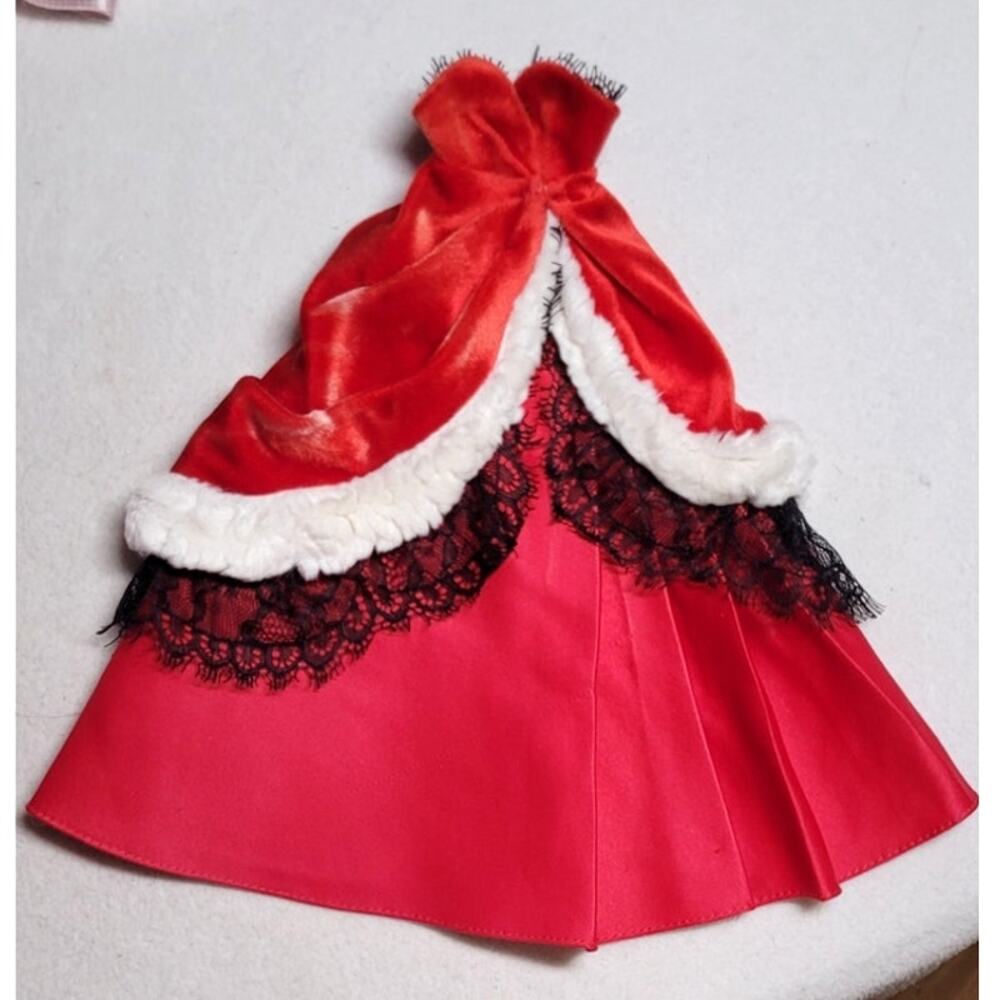 Mattel 2007 Holiday Barbie Collector Dress Gown Red Santa Outfit TLC READ